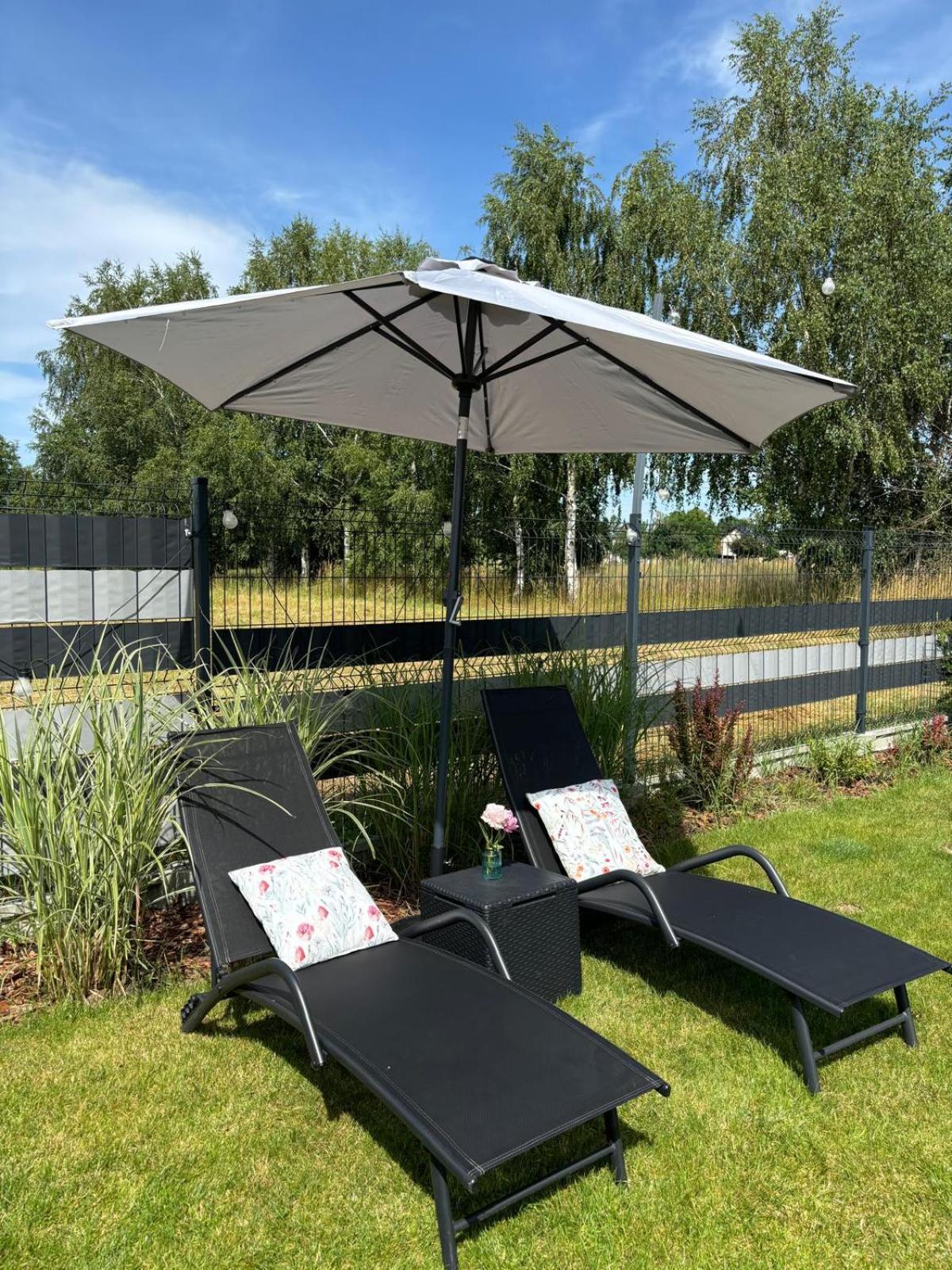 Jej I Jego - Eleganckie Domki Z Balia Na Wylacznosc Niewiesze Exterior photo